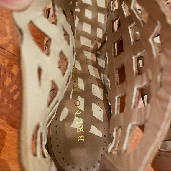 Bruno Premi Leather Cut Out High Heels - Picture 8 of 8